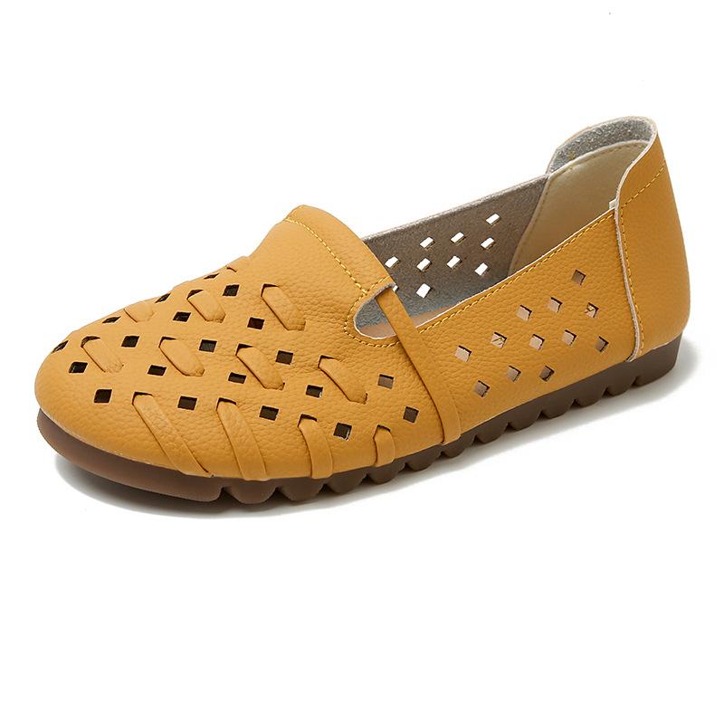 

Soft-soled Doudou shoes women s 2025 summer new Korean version retro round head hollow breathable casual fashion flat-soled single shoes 41