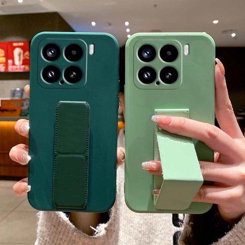 Xiaomi Mi 15 Mobile Phone Case New Magnetic Wristband 15Pro Car Bracket 14Pro All-inclusive Anti-drop Soft Case Solid Color