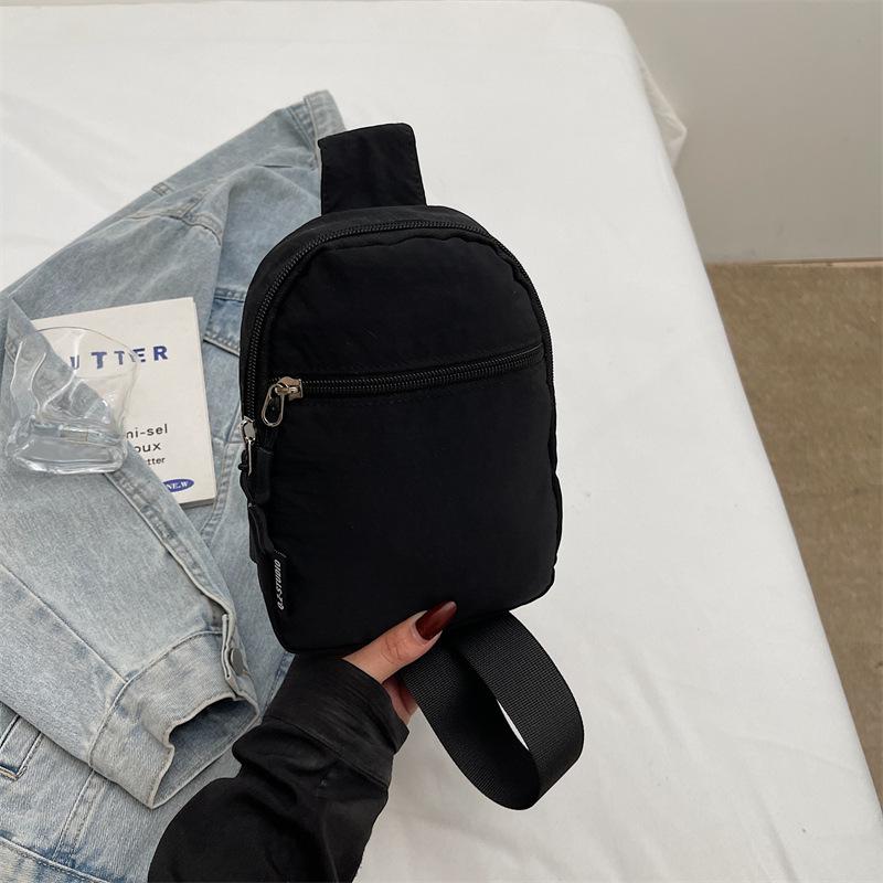 A High-end, Lightweight Travel Crossbody Bag for Women and A Single-shoulder Small Backpack for Teenagers' Cycling