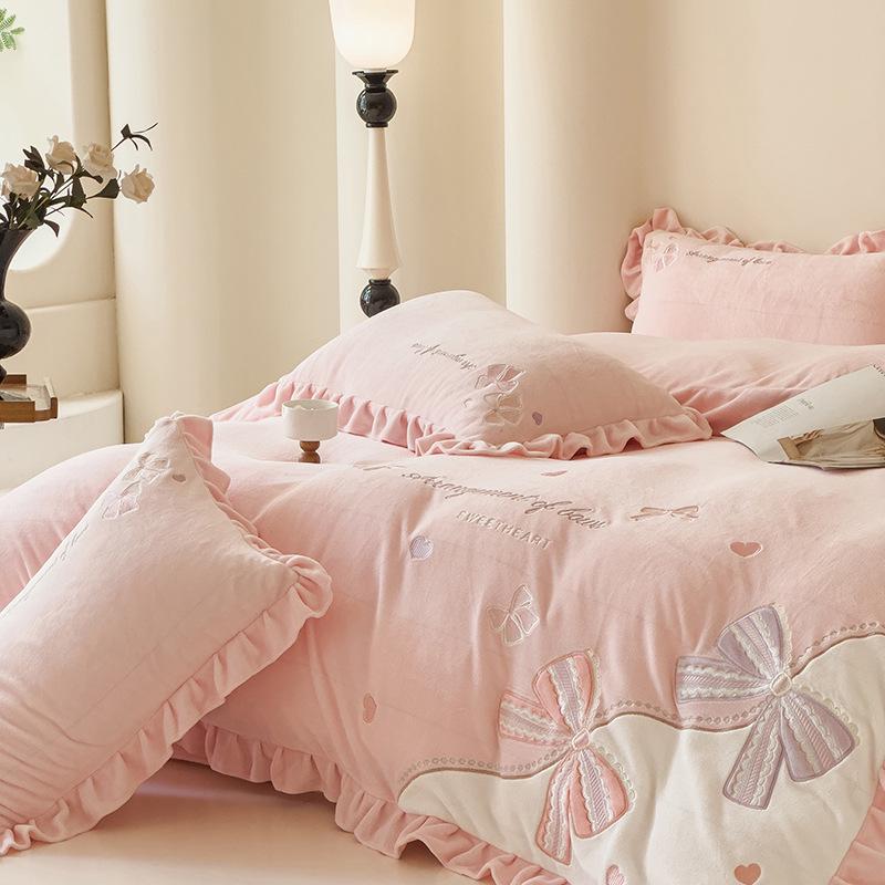 Set de lenjerie de pat gros, călduros, din catifea de lapte, dantelă și fleece de corali - Design confortabil antistatic pentru toamnă/iarnă