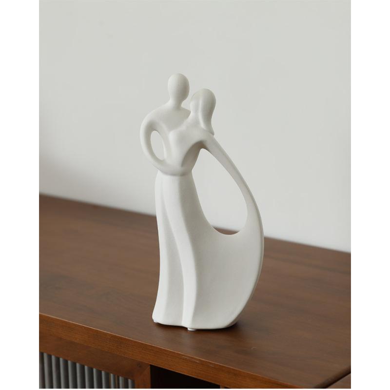 Nordic Modern Ceramic Couple Art Ornaments Home Furnishings Living Room TV Cabinet Wedding Gifts Soft Decorations