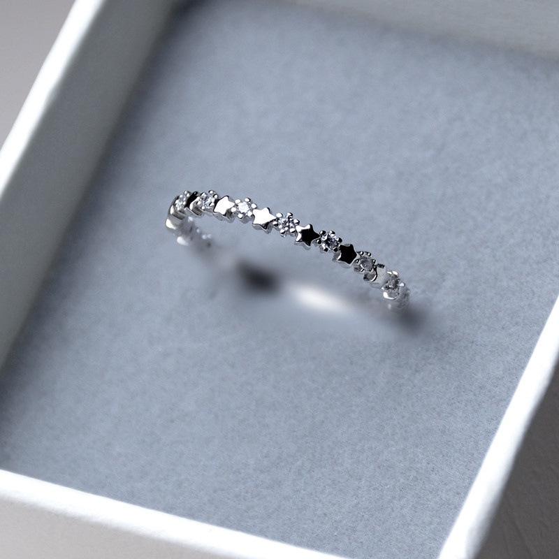 

Star Alloy Engagement Ring - Five-Pointed Fashion Design for Women Size 7