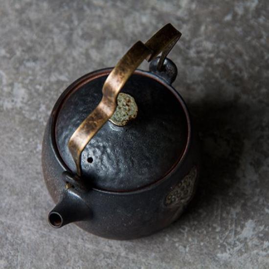 240ml Retro Ceramic Teapot with Handle Japanese Style Kung Fu Tea Set