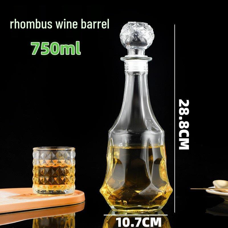 European Crystal XO Glass Decanter: Transparent Whiskey and Wine Bottle