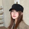 Vintage corduroy equestrian flat hat for women, new British style fashionable face-enhancing newsboy hat, baseball cap