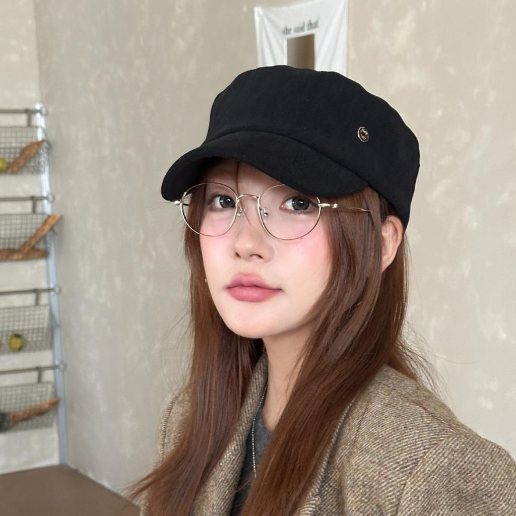 Vintage corduroy equestrian flat hat for women, new British style fashionable face-enhancing newsboy hat, baseball cap