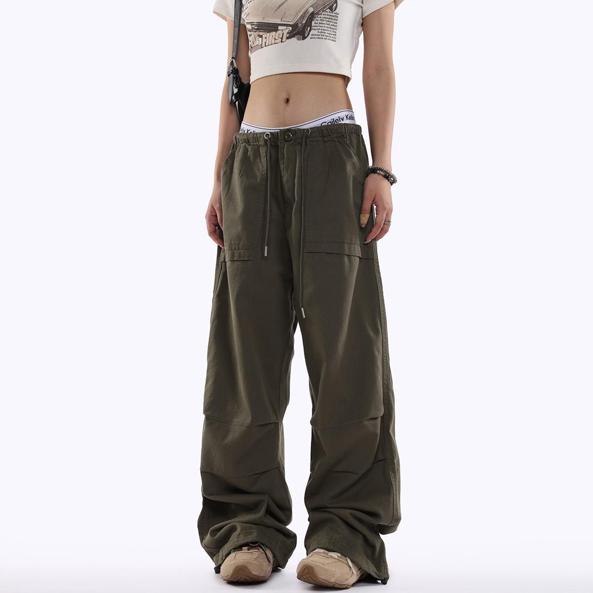 

Unisex Retro Military Green Paratrooper Jumpsuit - Loose, Straight-Leg, Perfect for Spring/Summer Casual Wear. L