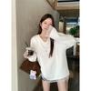 Women's Long-Sleeve Lace Patchwork Velvet T-Shirt - Double-Sided, Slimming, Warm, Autumn/Winter.