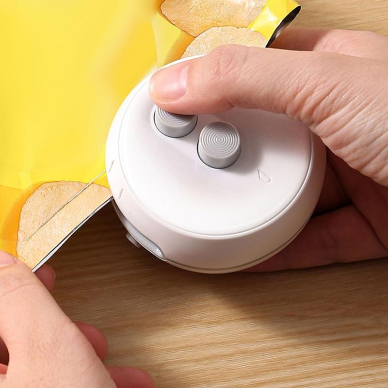 Handheld Small Sealing Device Packaging 400mAh Snacks Preserverfor Plastic Bags and Snacks for Office and School Use
