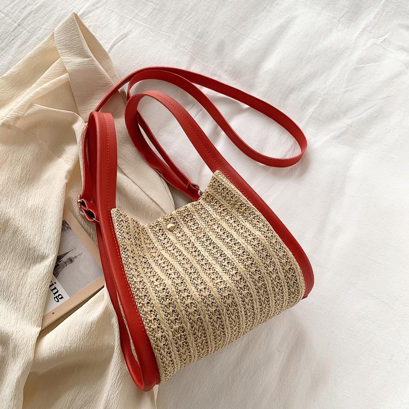 

Mori универсальная повседневная плетеная женская сумка через плечо 2025 большая вместительная сумка-тоут под мышкой для поездок на работу, портативная соломенная сумка красный