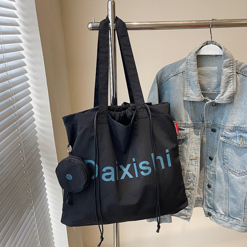 

Large-capacity cloth bag women s spring and summer versatile new literary shoulder bag college student class tote bag чёрный