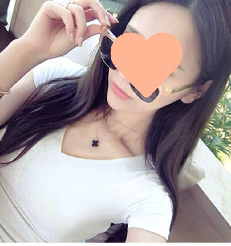 Double V-Neck Sweetheart High-Waist Crop Top - Short-Sleeved, Backless, Casual Versatile T-Shirt