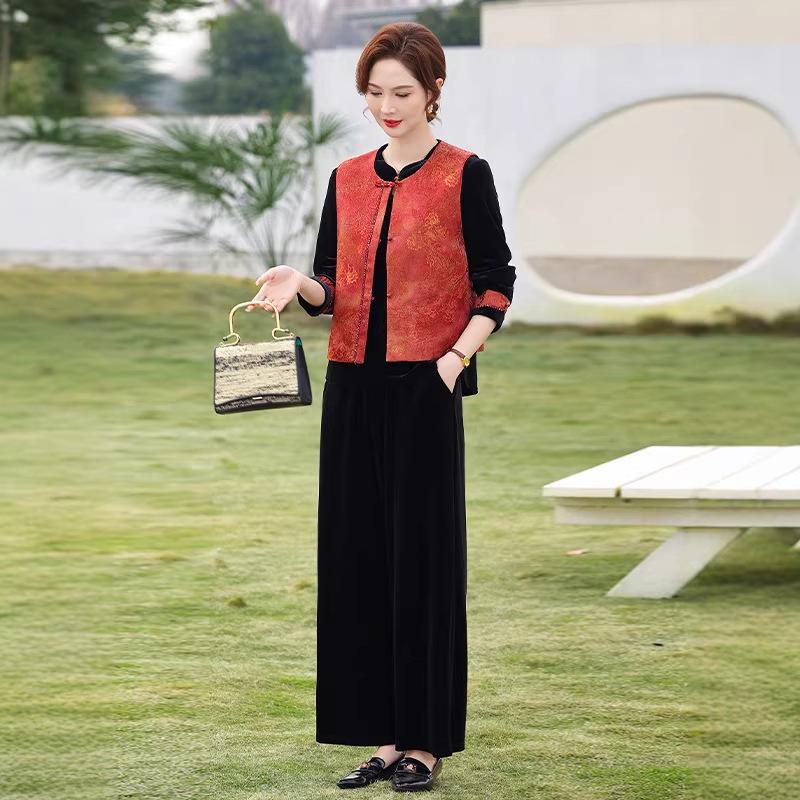 Chinese Gold Velvet Vest Set for Middle-Aged Women - Spring/Autumn Noble Lady Style