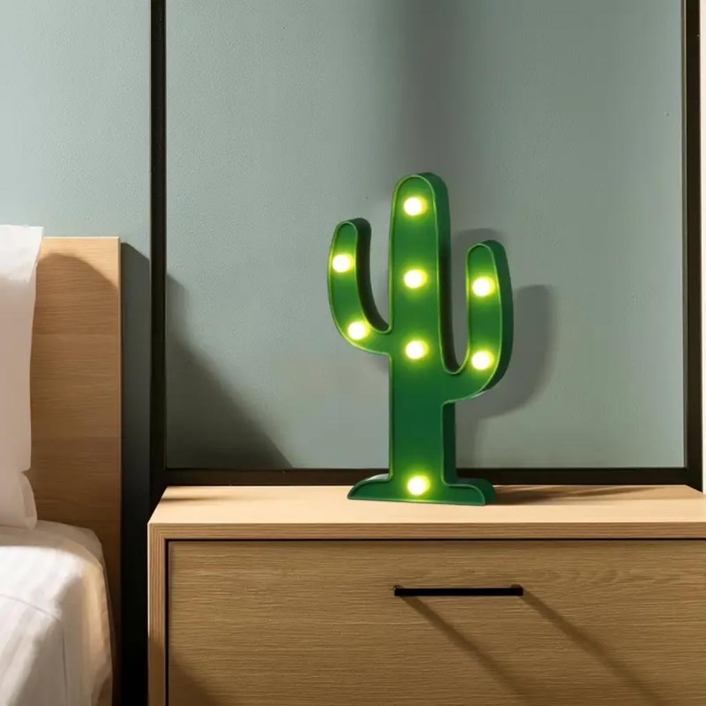 D9 Cactus Shaped Battery Operated Night Light Green Plastic Cactus Mini Table Lamp Wall Mountable Suitable For Bedroom Decor