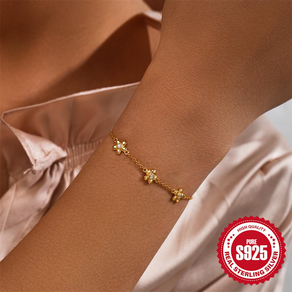 Japanese And Korean Style S925 Sterling Silver Small Daisy Sweet Flower Small Fresh And Cute Fashion Bracelet
