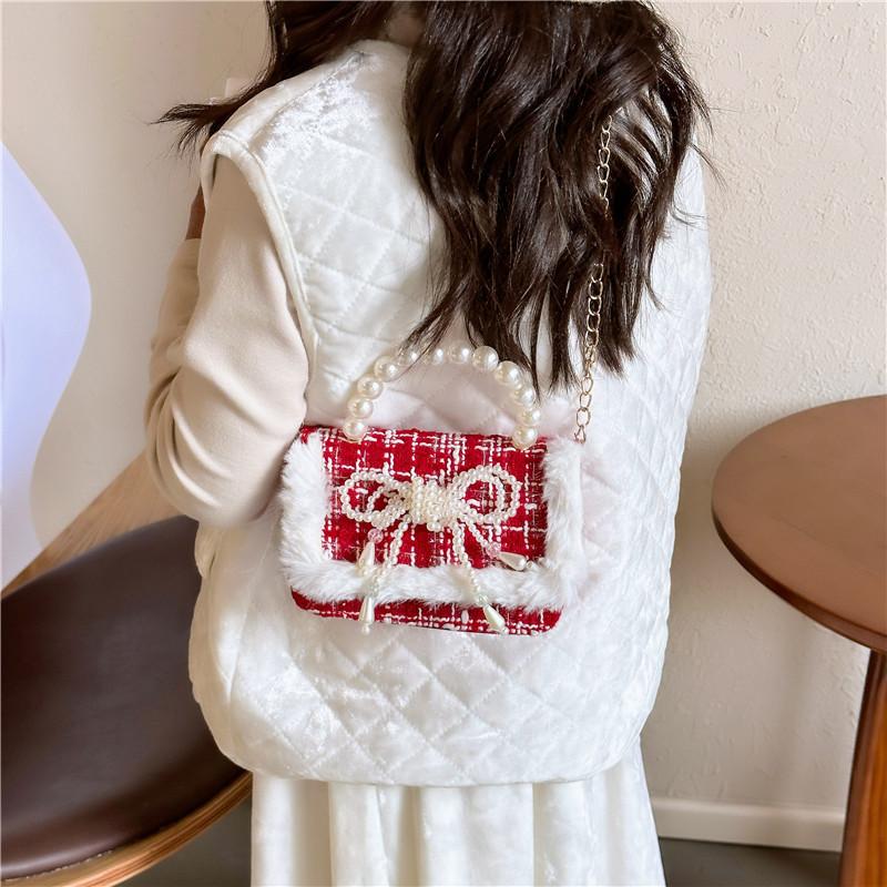 Charming Cartoon Style Red Pu Childrens Handbag With Breathable And Durable Design For Young Girls