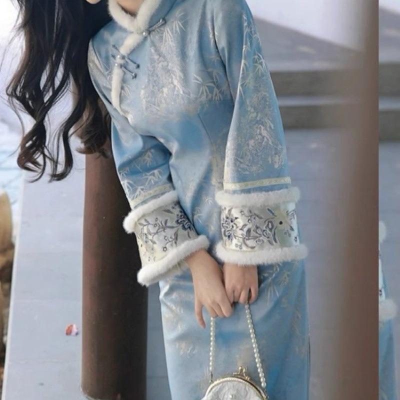 Blue Lady 2026 Winter Qipao: Velvet Plush Collar, Wide Sleeves Dress
