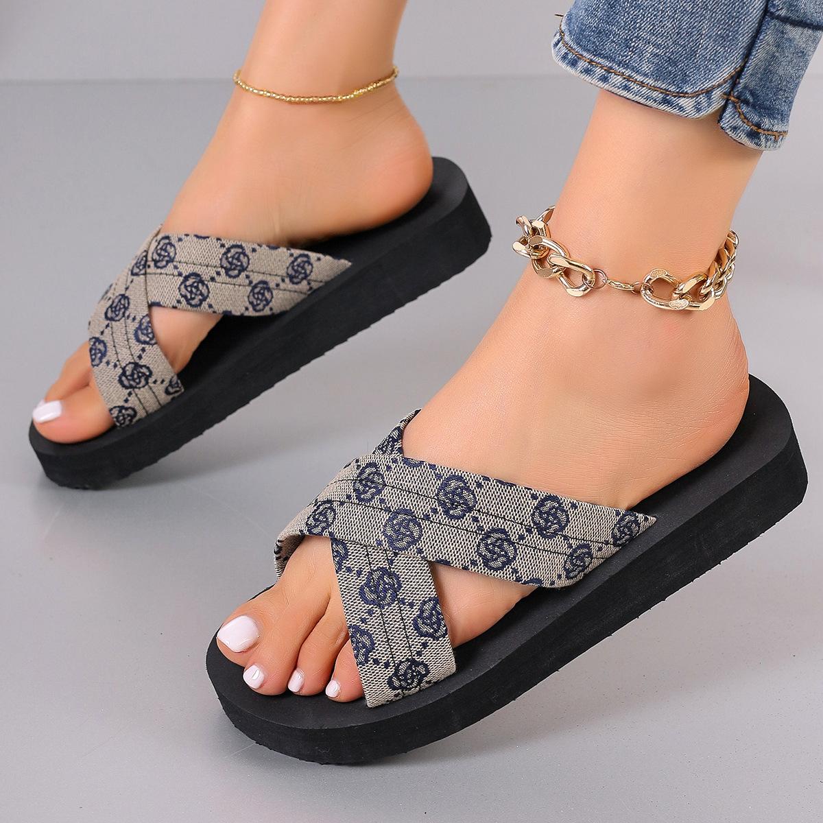 

Женские модные сандалии с перекрестными ремешками, повседневные сандалии на платформе и толстой подошве, летние спортивные сандалии с ремешком на щиколотке и пряжкой 43 чёрный