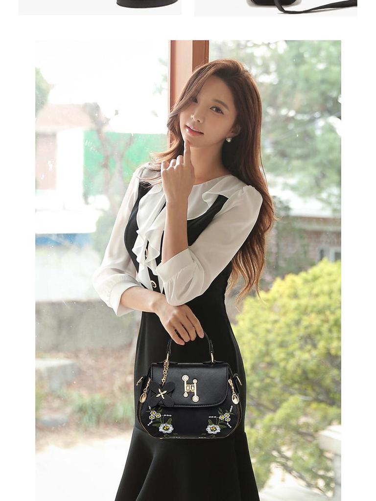 Embroidery Handbag: 2022 New Fashionable PU Leather Single Shoulder Crossbody Bag for Women