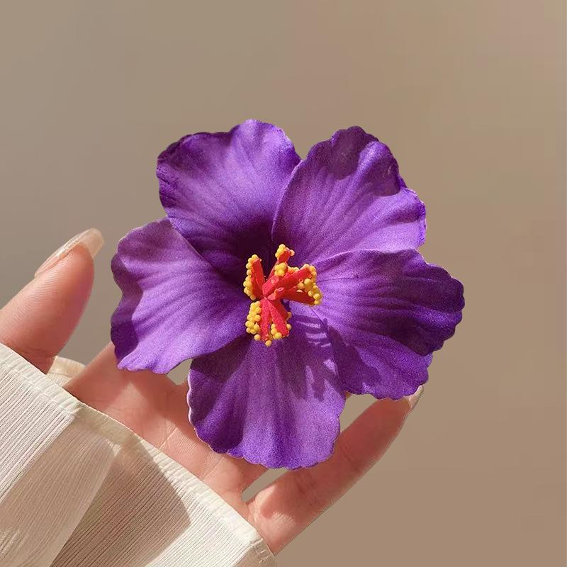 Spring Hibiscus Hair Clip: Beach Resort Style Flower Headwear for Women (New 2025)