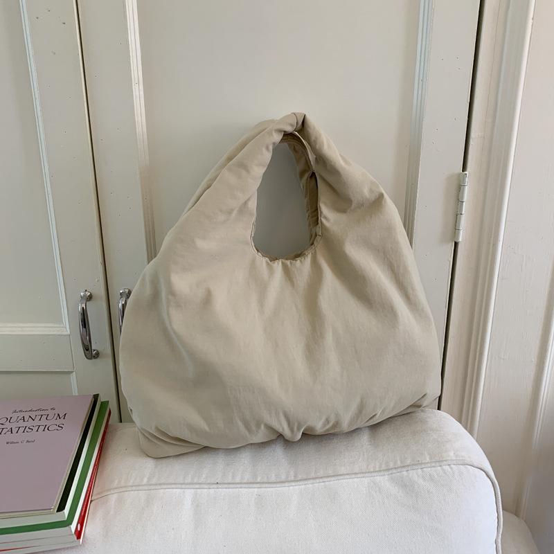 Lazy Wind Women's Shoulder Bag Retro Simple Literary Underarm Bag Femininity Commuter Women Tote Bag