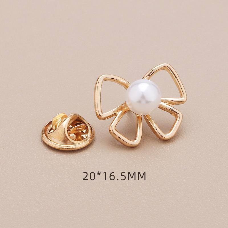 High-End No-Sew Clover Bow Brooch for Shirt Collars