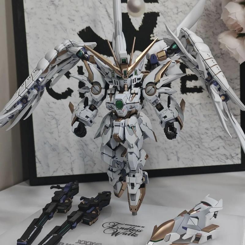 GL MGSD Wing Zero EW Snow White Version Angel Feather Drop Mech Assembly Model Kit Action Figure Desktop Decoration Doll Boy Toy
