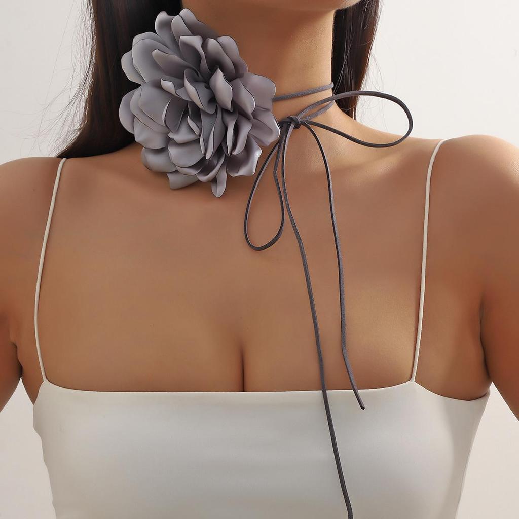 Women's Velvet Flower Choker Necklace: European, American, Korean Style, Handmade, National-Inspired Jewelry