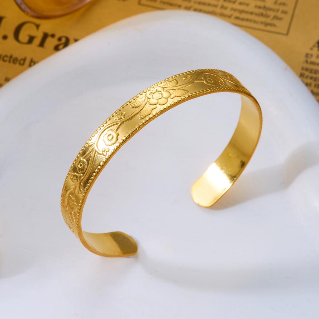 Stainless Steel Metal Starfish Shell Coral Bracelet For Women Gold Color Retro Flower Stripe Texture Cuff Bangle Party Jewelry