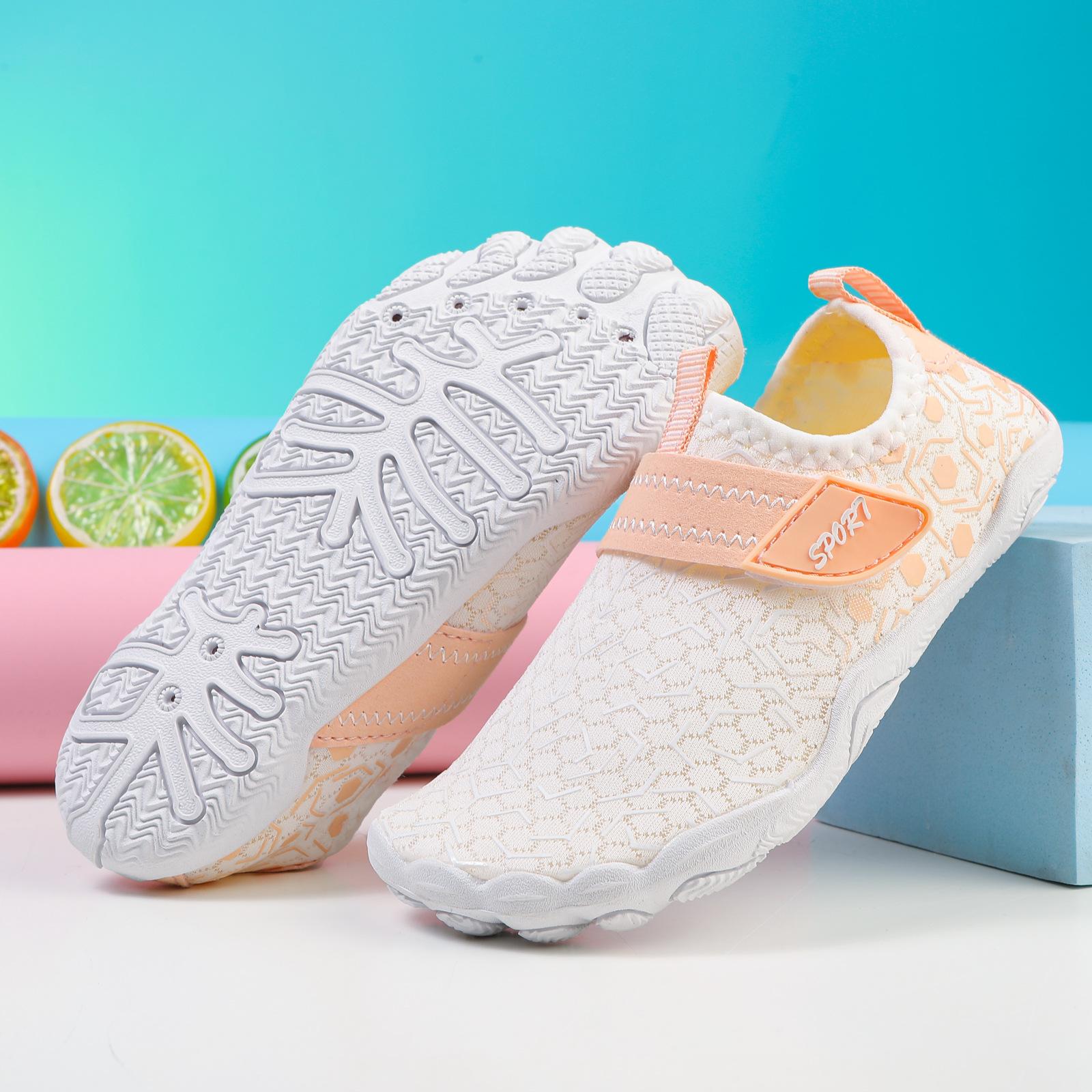 

Children s creek shoes non-slip soft-soled amphibious wading shoes parent-child beach shoes water park swimming shoes 38