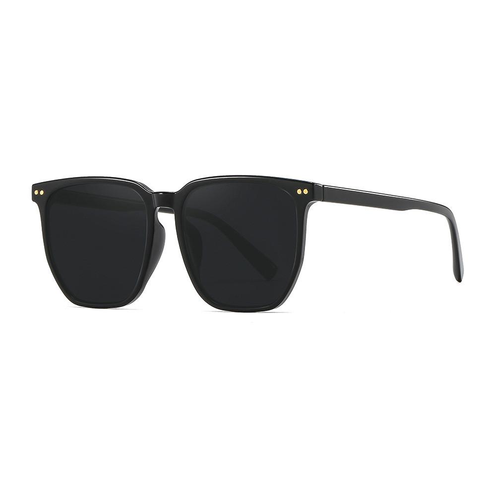 Pink Eyewear With Polarized Uv400 Fullframe Pc Lenses For Fashion And Sun Protection
