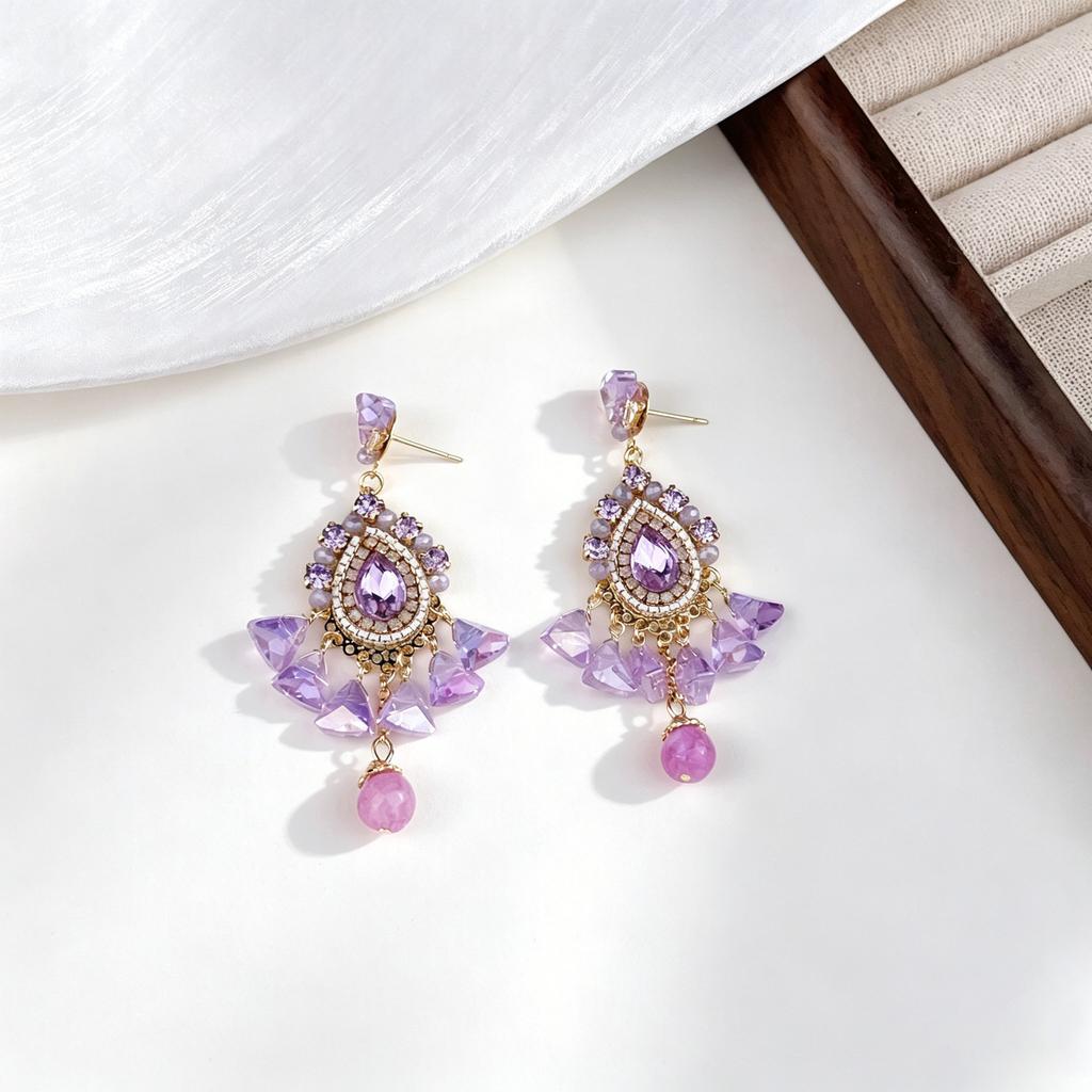 Light Luxury, Extravagance, Heavy Industry, Water Drop Earrings, Handmade Crystal Tassel Earrings, Korean Retro High-end Ethnic Style Earrings.
