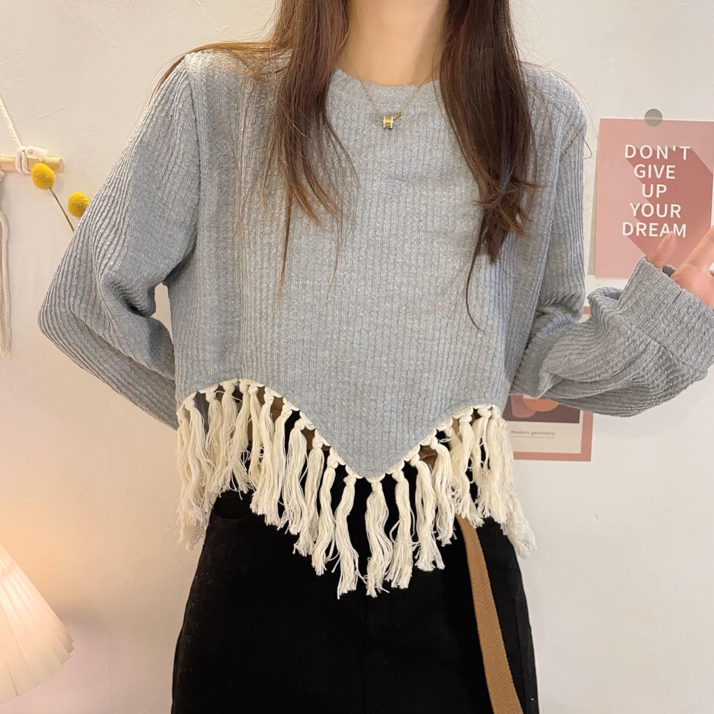 

Autumn wear knitted sweater women s 2025 new fringed niche sweater high-end gentle short one size fits all