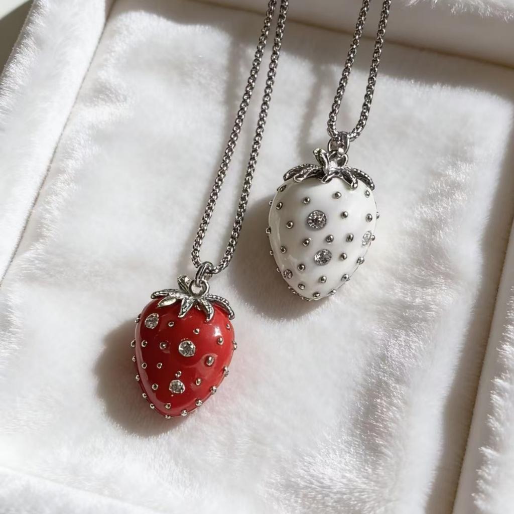 Collana con Zircone Fragola da Donna Minimalista Carina Dolce Lusso Catena per Maglione