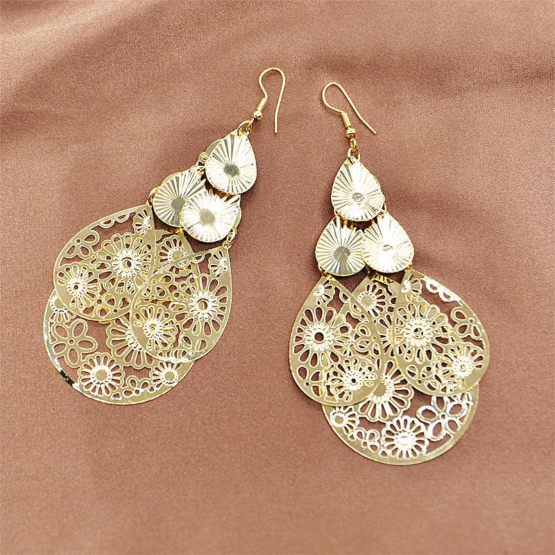

Trendy Leaves Earings Bohemia Metal Tassel Earrings Long Earring Women Irregular Sexy Girls Jewelry Fashion Punk