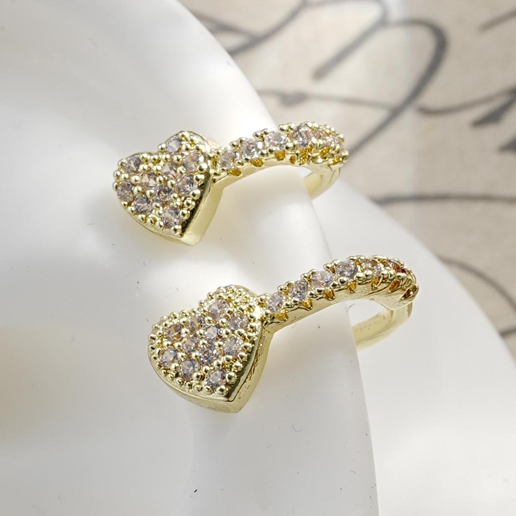Fashion Copper Metal Zircon Ear Clip for Women Gold Plated Punk No Pierced Chunky C Shape Geometric Ear Cuff Stud Jewelry Gifts