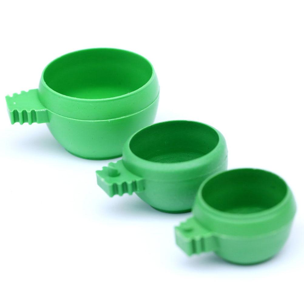 20Pcs Food Water Feeder Round Design Clean Pigeon Feeding Dish Bird Supplies Pigeon Food Holder Bird Supplies 5.5X4X2.5CM