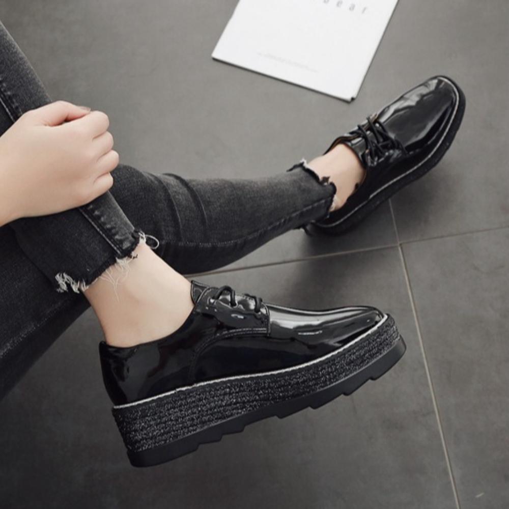 2026 New Women Round Toe Deep‑Cut Patent Leather Lace‑Up Wedge Platform Pumps, British Style Height‑Increase Versatile Thick‑Sole Casual Leather Shoes