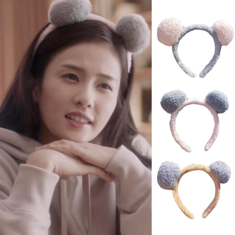 Niedlicher Plüsch Pompon Form Haarreif Damen Make-up Stirnband für Kinder Festival Party Auftritt Haarschmuck