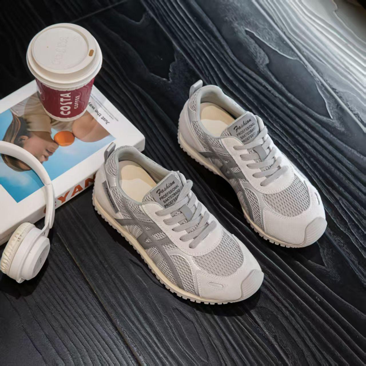 

Leather women s little white shoes, new single-net breathable sports and leisure shoes, versatile thick soles 35 серый