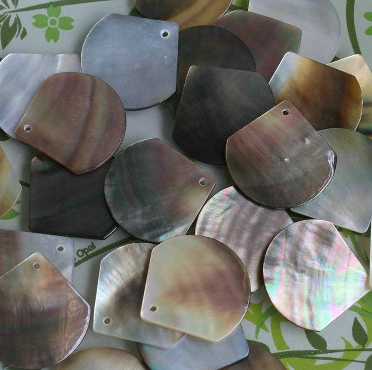 Natural Blacklip Mother of Pearl Fan-Shaped Water Drop Earring and Hairpin Accessory