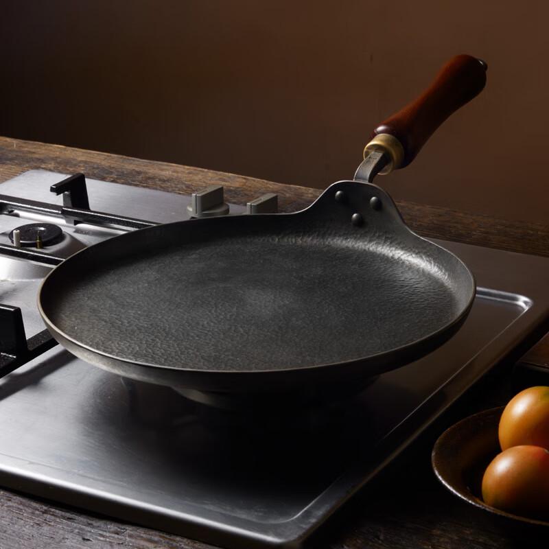 Tiewa Gongshe Hand-Forged Uncoated Iron Frying Pan