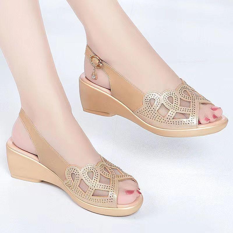 

Сандалии для женщин Летние Большие размеры Удобные средние каблуки Мягкая подошва Дышащие женские сандалии Fish Mouth 40