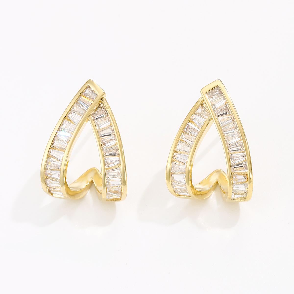 Trendy Earrings with Triangular Arc Design, Niche Design, High-end and Versatile Earrings with Temperament золотой