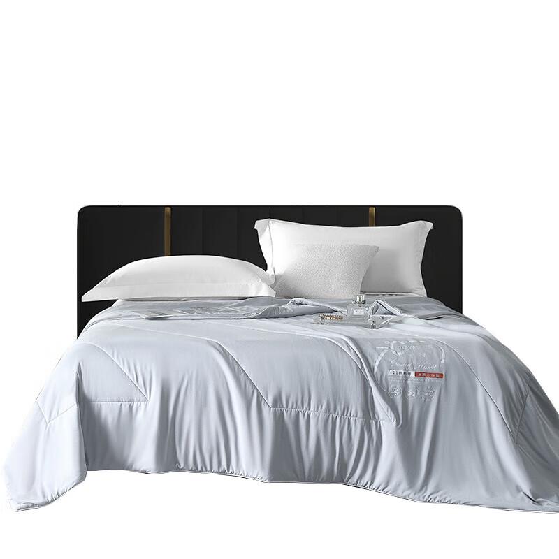 

Cool-Touch Summer Quilt