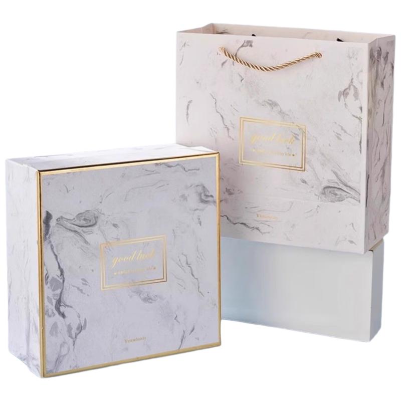 

Summer Gift Set: Coffee Cup, Towel, and Umbrella Set 40