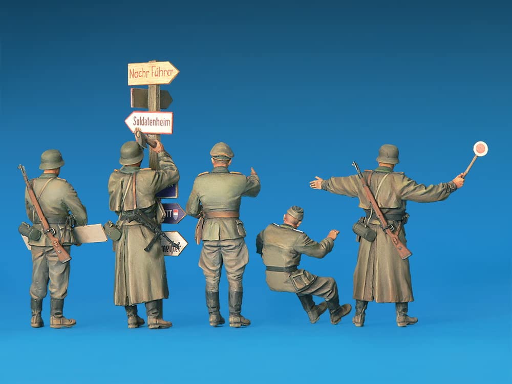 MiniArt Scale German Army Field Gendarmerie Set of with Weapons and Plastic Model Kit MA35315 1/35 5, 1930s-40s, Equipment,