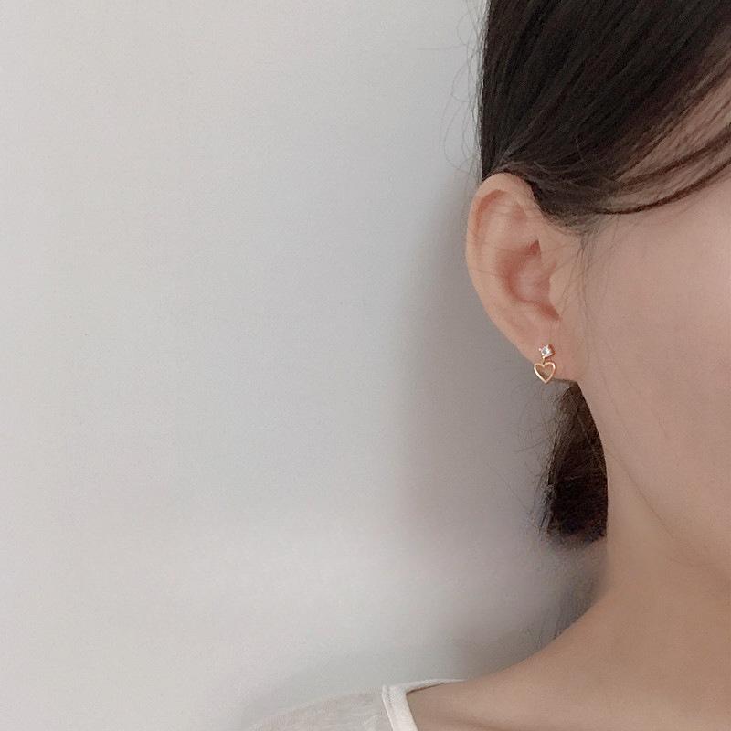 Love Stud Earrings Women's Micro-inlaid Zircon Peach Heart Earrings Simple Hollow Heart Earrings