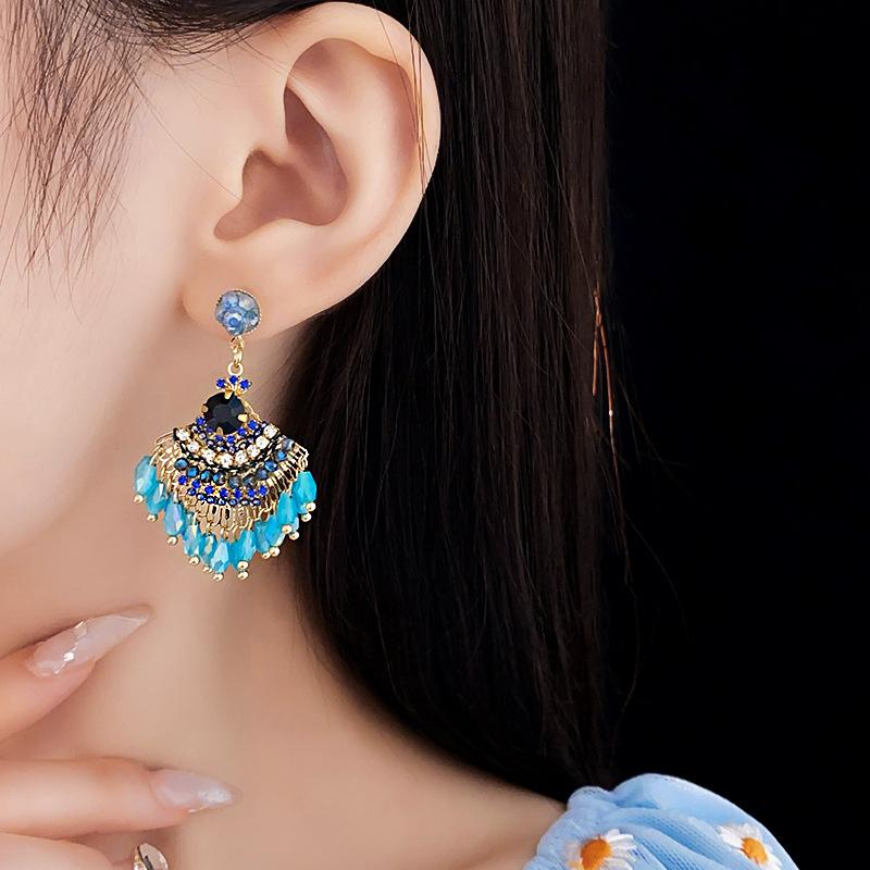 GemChic Women's New Vintage Scalloped Rhinestone Set Eardrop Earrings Ethnic Fashion Stud Earrings Birthday Christmas Jewelry Gift