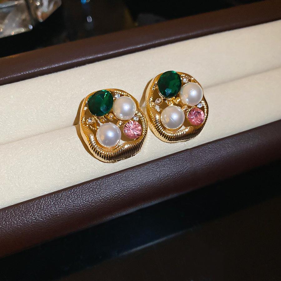 Zircon Irregular Round Pearl Earrings Light Luxury Premium Stud Earrings French Exquisite Versatile Earrings